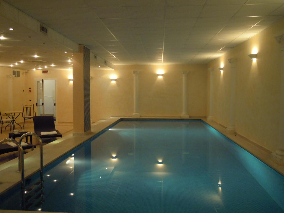 Hotel Villa Medici Рокка-Сан-Джованни Экстерьер фото