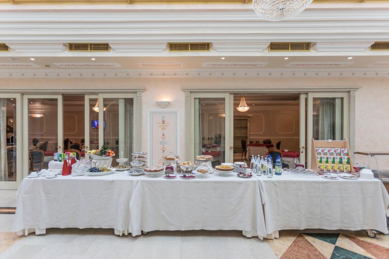 Hotel Villa Medici Рокка-Сан-Джованни Экстерьер фото